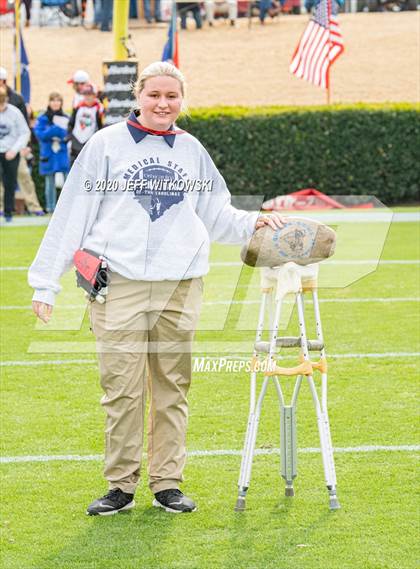 Thumbnail 3 in 2019 Shrine Bowl of the Carolinas photogallery.