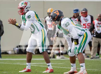 Thumbnail 2 in 2019 Shrine Bowl of the Carolinas photogallery.