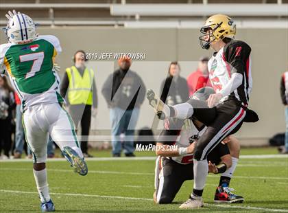 Thumbnail 2 in 2019 Shrine Bowl of the Carolinas photogallery.