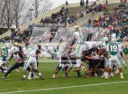Thumbnail 1 in 2019 Shrine Bowl of the Carolinas photogallery.
