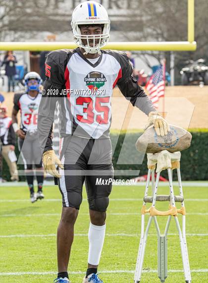 Thumbnail 1 in 2019 Shrine Bowl of the Carolinas photogallery.