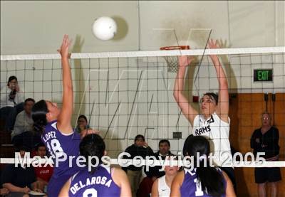 Thumbnail 3 in Bell @ South Gate (LA City Playoffs) photogallery.