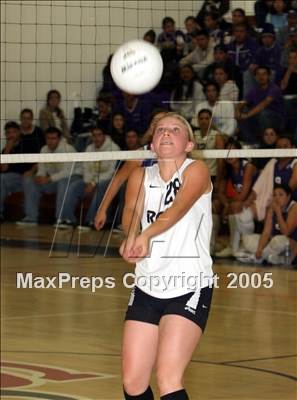 Thumbnail 2 in Bell @ South Gate (LA City Playoffs) photogallery.