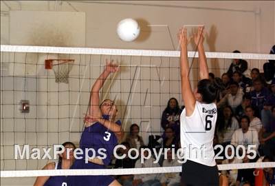Thumbnail 2 in Bell @ South Gate (LA City Playoffs) photogallery.