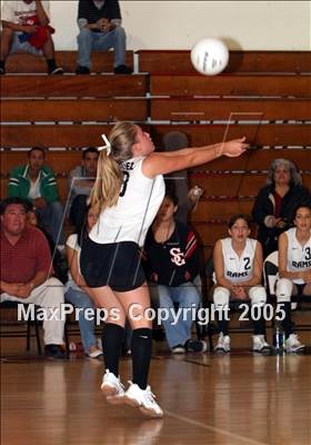 Thumbnail 1 in Bell @ South Gate (LA City Playoffs) photogallery.