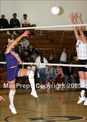 Thumbnail 2 in Bell @ South Gate (LA City Playoffs) photogallery.