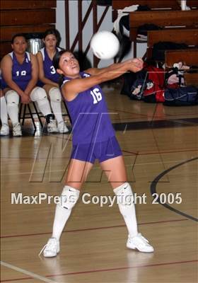 Thumbnail 2 in Bell @ South Gate (LA City Playoffs) photogallery.