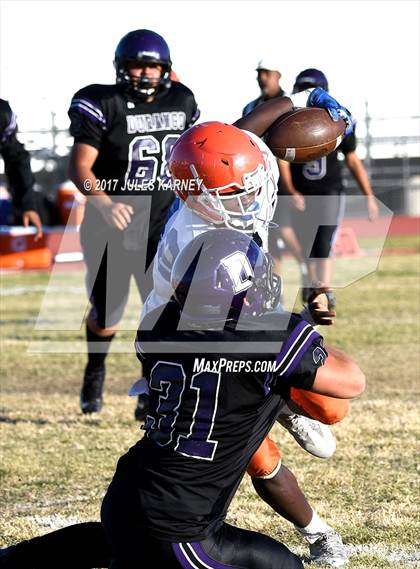 Thumbnail 2 in Durango vs, Bishop Gorman photogallery.