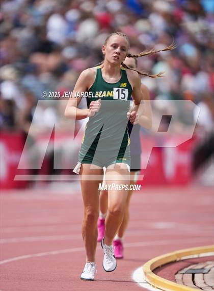 Thumbnail 2 in CHSAA Finals 3A (1600 Meter) photogallery.