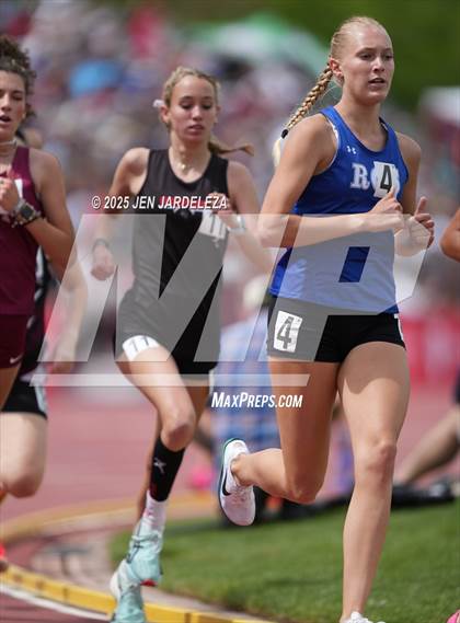 Thumbnail 3 in CHSAA Finals 3A (1600 Meter) photogallery.