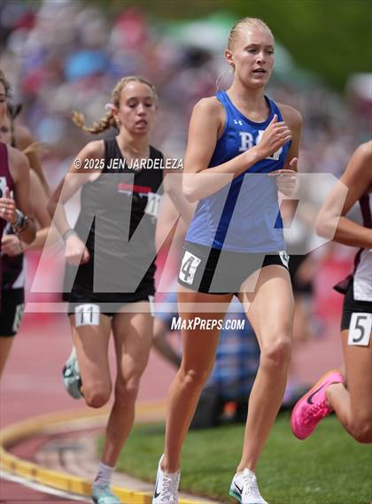 Thumbnail 2 in CHSAA Finals 3A (1600 Meter) photogallery.