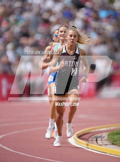 Thumbnail 2 in CHSAA Finals 3A (1600 Meter) photogallery.