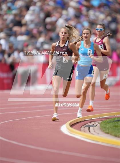 Thumbnail 1 in CHSAA Finals 3A (1600 Meter) photogallery.