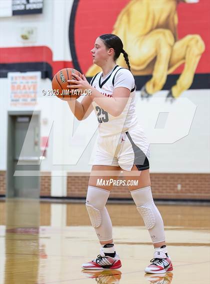 Thumbnail 3 in Llano vs Mineral Wells (AutoWorld Chevrolet GMC Year-End Classic) photogallery.