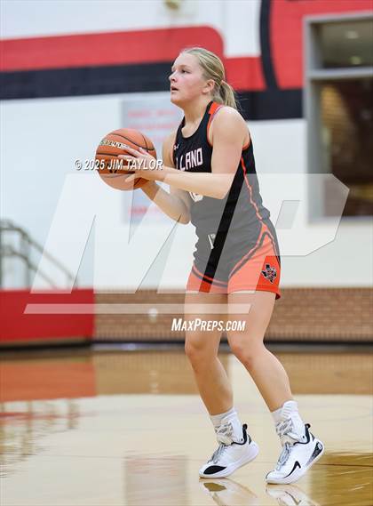Thumbnail 3 in Llano vs Mineral Wells (AutoWorld Chevrolet GMC Year-End Classic) photogallery.