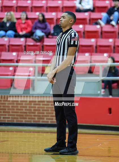 Thumbnail 2 in Llano vs Mineral Wells (AutoWorld Chevrolet GMC Year-End Classic) photogallery.