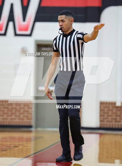 Thumbnail 3 in Llano vs Mineral Wells (AutoWorld Chevrolet GMC Year-End Classic) photogallery.