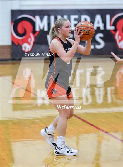 Thumbnail 1 in Llano vs Mineral Wells (AutoWorld Chevrolet GMC Year-End Classic) photogallery.