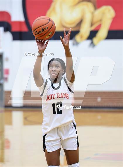 Thumbnail 3 in Llano vs Mineral Wells (AutoWorld Chevrolet GMC Year-End Classic) photogallery.