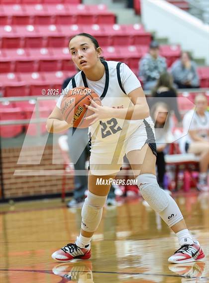 Thumbnail 2 in Llano vs Mineral Wells (AutoWorld Chevrolet GMC Year-End Classic) photogallery.