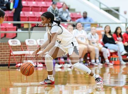 Thumbnail 2 in Llano vs Mineral Wells (AutoWorld Chevrolet GMC Year-End Classic) photogallery.