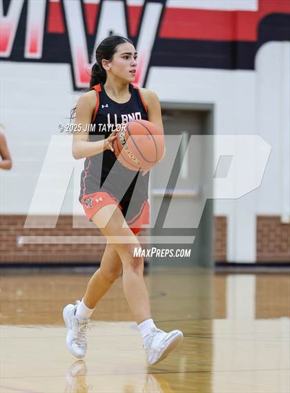 Thumbnail 3 in Llano vs Mineral Wells (AutoWorld Chevrolet GMC Year-End Classic) photogallery.