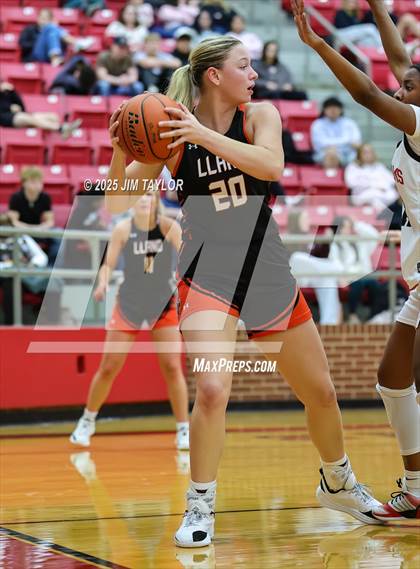 Thumbnail 1 in Llano vs Mineral Wells (AutoWorld Chevrolet GMC Year-End Classic) photogallery.