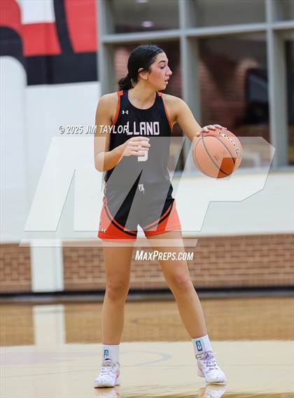 Thumbnail 1 in Llano vs Mineral Wells (AutoWorld Chevrolet GMC Year-End Classic) photogallery.