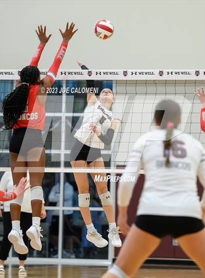 Thumbnail 3 in Belton @ Davenport photogallery.