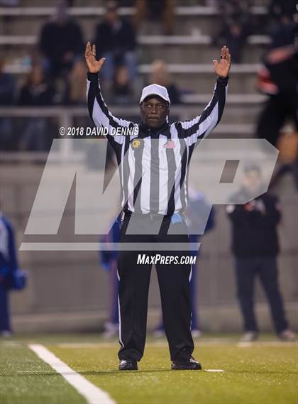Thumbnail 3 in Central vs Folsom (CIF State 1-AA NorCal Championship) photogallery.