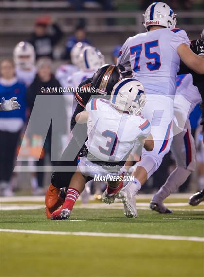 Thumbnail 3 in Central vs Folsom (CIF State 1-AA NorCal Championship) photogallery.