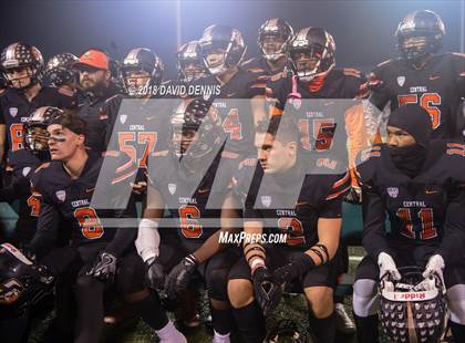 Thumbnail 2 in Central vs Folsom (CIF State 1-AA NorCal Championship) photogallery.