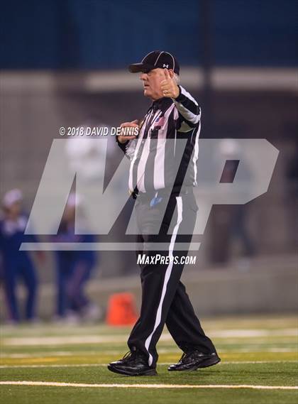 Thumbnail 2 in Central vs Folsom (CIF State 1-AA NorCal Championship) photogallery.