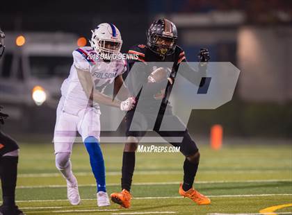 Thumbnail 3 in Central vs Folsom (CIF State 1-AA NorCal Championship) photogallery.