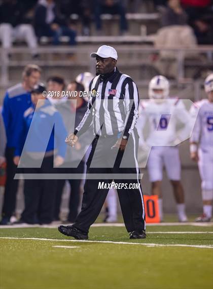 Thumbnail 3 in Central vs Folsom (CIF State 1-AA NorCal Championship) photogallery.