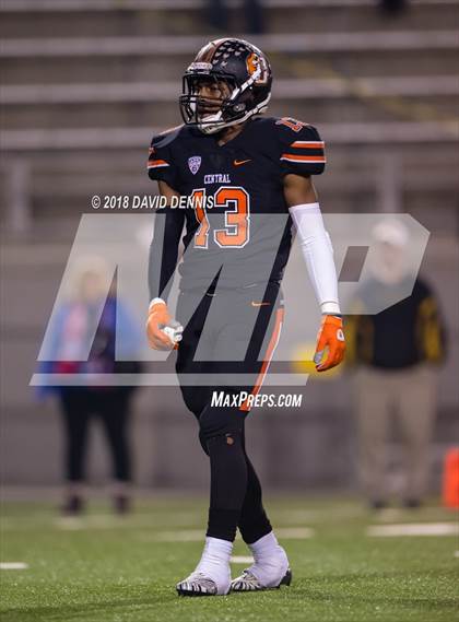 Thumbnail 1 in Central vs Folsom (CIF State 1-AA NorCal Championship) photogallery.