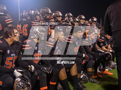 Thumbnail 3 in Central vs Folsom (CIF State 1-AA NorCal Championship) photogallery.