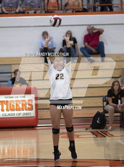 Thumbnail 2 in Illini Central @ Illini Bluffs photogallery.