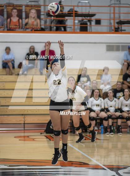 Thumbnail 1 in Illini Central @ Illini Bluffs photogallery.