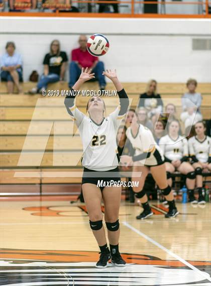 Thumbnail 3 in Illini Central @ Illini Bluffs photogallery.