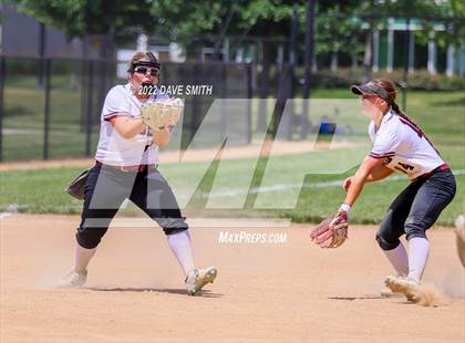 Thumbnail 2 in North Scott vs Independence (Rick Doran Classic) photogallery.