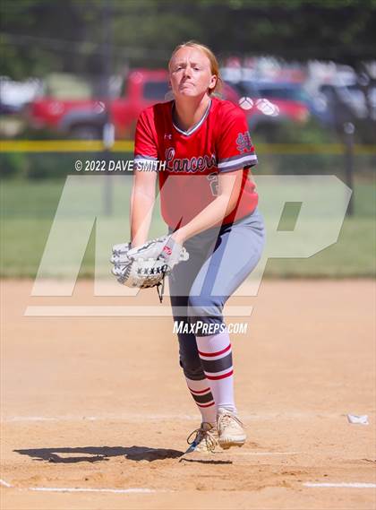 Thumbnail 2 in North Scott vs Independence (Rick Doran Classic) photogallery.