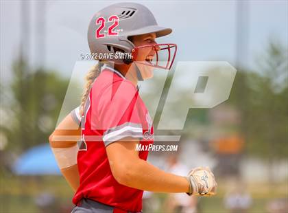 Thumbnail 3 in North Scott vs Independence (Rick Doran Classic) photogallery.