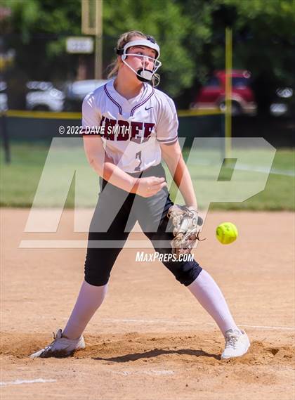 Thumbnail 2 in North Scott vs Independence (Rick Doran Classic) photogallery.