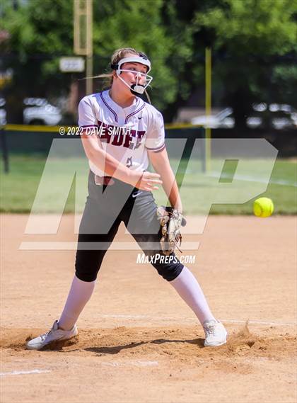 Thumbnail 1 in North Scott vs Independence (Rick Doran Classic) photogallery.