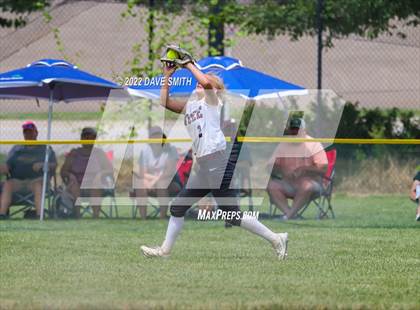 Thumbnail 2 in North Scott vs Independence (Rick Doran Classic) photogallery.