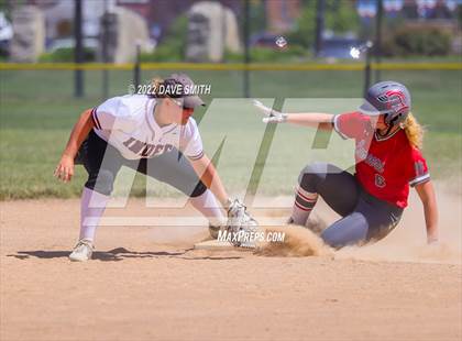 Thumbnail 2 in North Scott vs Independence (Rick Doran Classic) photogallery.
