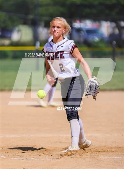 Thumbnail 2 in North Scott vs Independence (Rick Doran Classic) photogallery.