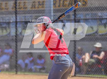 Thumbnail 3 in North Scott vs Independence (Rick Doran Classic) photogallery.