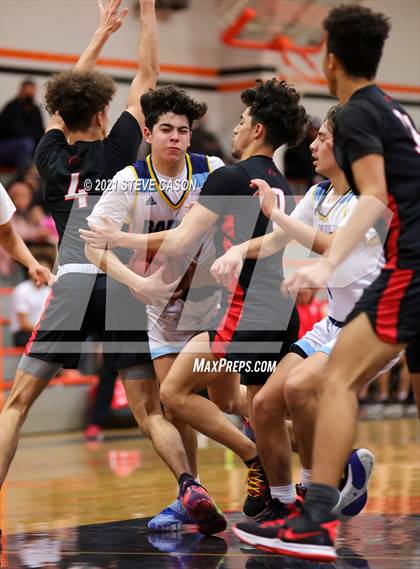 Thumbnail 1 in Bella Vista vs River City (Tiger Classic) photogallery.
